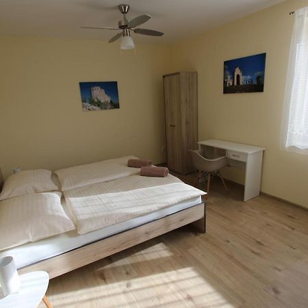 Comenius Moravus vinařský dvůr Mikulov Exteriér fotografie