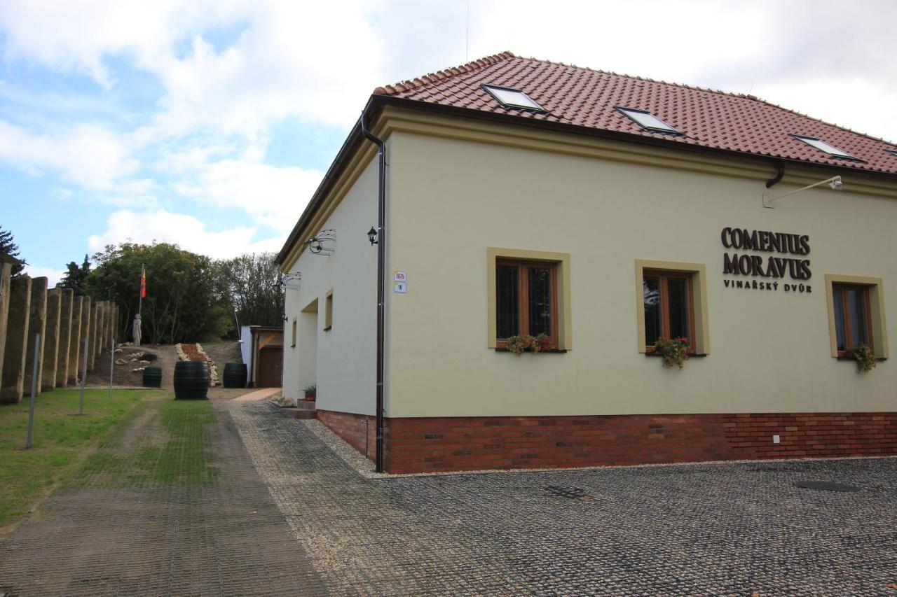 Comenius Moravus vinařský dvůr Mikulov Exteriér fotografie