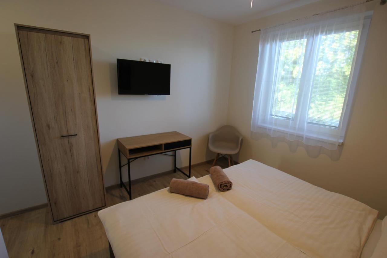 Comenius Moravus vinařský dvůr Mikulov Exteriér fotografie